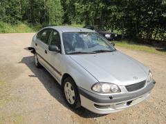 Toyota Avensis 1.8i 16V 5/LB