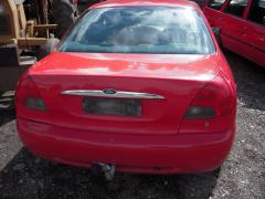 Ford Mondeo 1,816v -98 sedan