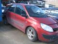 Kuva 2: Renault Scnic 1.6I16V 2005