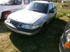Saab 900
