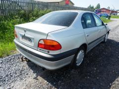 Toyota Avensis 2.0 TD -99