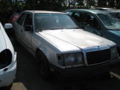 Mercedes-Benz 124 3.0D sedan