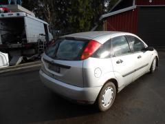 Ford Focus 1,8TD 5d HB-99