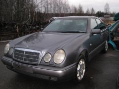 Mercedes-Benz E 200 220d 5.vaiht. manuaali sedan