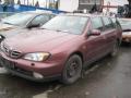 Kuva 3: Nissan Primera 1.8i 16v 84kw farkku 2001