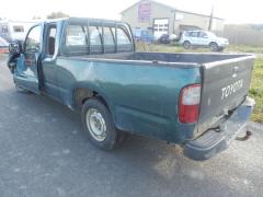 Toyota Hilux 2.4 D -00