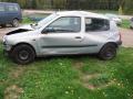 Kuva 3: Renault Clio 1.4 2000