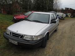 Saab 900