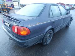 Toyota Corolla 1.6 sedan -99