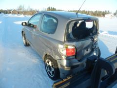 Toyota Yaris 1.0 16V 3-ov. -04