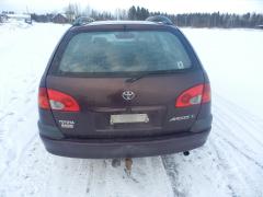 Toyota Avensis 1.6 Farm. -99