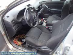 Toyota avensis 03->>
