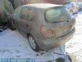 Kuva3: Nissan almera 00-