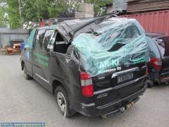 Toyota hi-ace 06->>