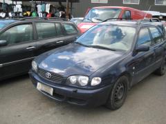 Toyota Corolla 1.6i 16v  farkku