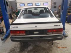 Mazda 323  1,5 -sedan -88 