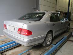 Mercedes-Benz E 220D aut.sedan