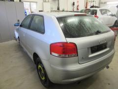 Audi A3 (8P) 1.6i 8V 3/HB