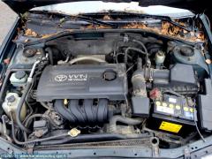 Toyota avensis 98-02
