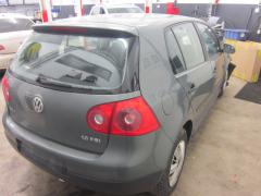 Volkswagen Golf V 1.6 FSI 5/HB