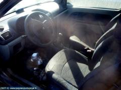 Renault Clio II 3D HB 1.2i 16V MT5 -02