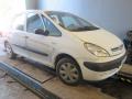 Kuva 3: Citroen Xsara Picasso 1.8 2001