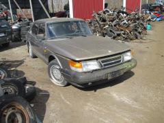 Saab 900