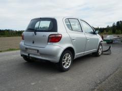Toyota Yaris 1.3 5-ov. -03