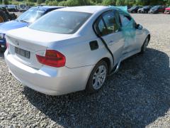 BMW E90 320d Sed