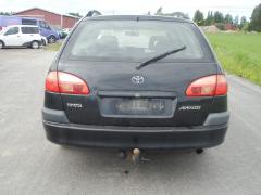Toyota Avensis 1.8 VVti Farm. -02