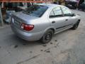 Kuva 3: Nissan Almera  1,5 sedan -02  2002