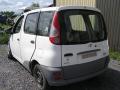 Kuva 3: Toyota Yaris Verso 2002