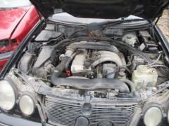 Mercedes-Benz E 290Td sedan -97 