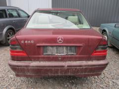Mercedes-Benz C 240 sedan -00 