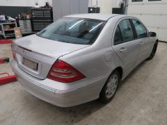 Mercedes-Benz C 203 200 CDi Sed