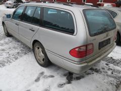 Mercedes-Benz E 210 300 TD Farm
