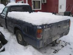 Mazda B2500 Takaveto