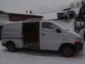 Kuva 3: Toyota Hiace 2,5 D4D  pitk -05  2005