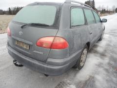 Toyota Avensis 2.0 D4D Farm. -02