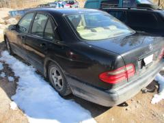 Mercedes-Benz E 200 CDI  -01 
