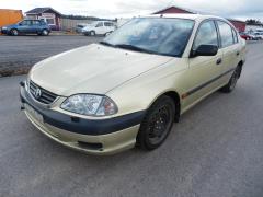 Toyota Avensis 1.8 VVti autom. sed. -02