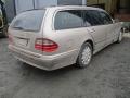 Kuva 3: Mercedes-Benz E 220 CDI farmari -01  2001