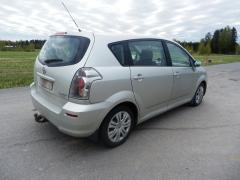 Toyota Corolla Verso 2.0 D4D -04
