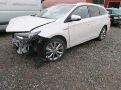 Toyota Auris 1.8i Hybrid Farm