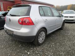 Volkswagen Golf V 1.4i 16V 5/HB