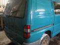 Kuva 3: Toyota Hiace  LXH12L 2,4 -96 vihre 1996