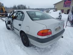 Toyota Avensis 1.6 sed. -00