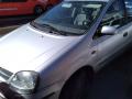 Kuva 3: Nissan Almera Tino MPV 1.8 2002