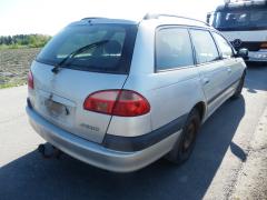 Toyota Avensis 1.8 VVti Farm. -01