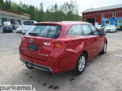 Toyota Auris 1.8i Hybrid Farm